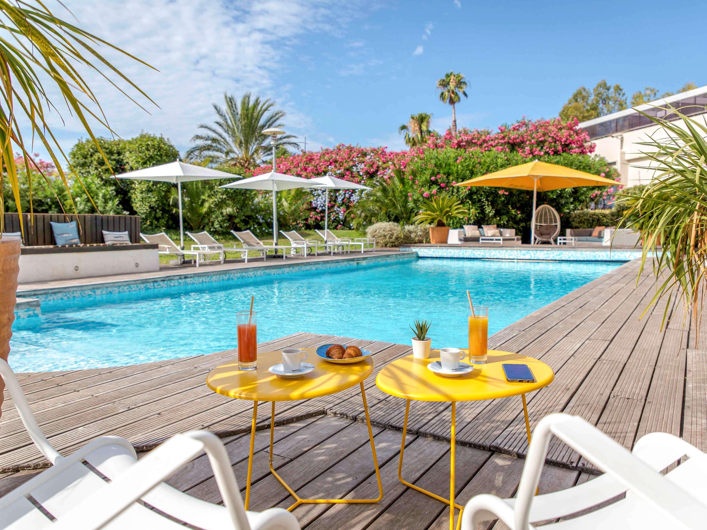 Mercure Hyeres Centre Cote D'Azur Exterior photo