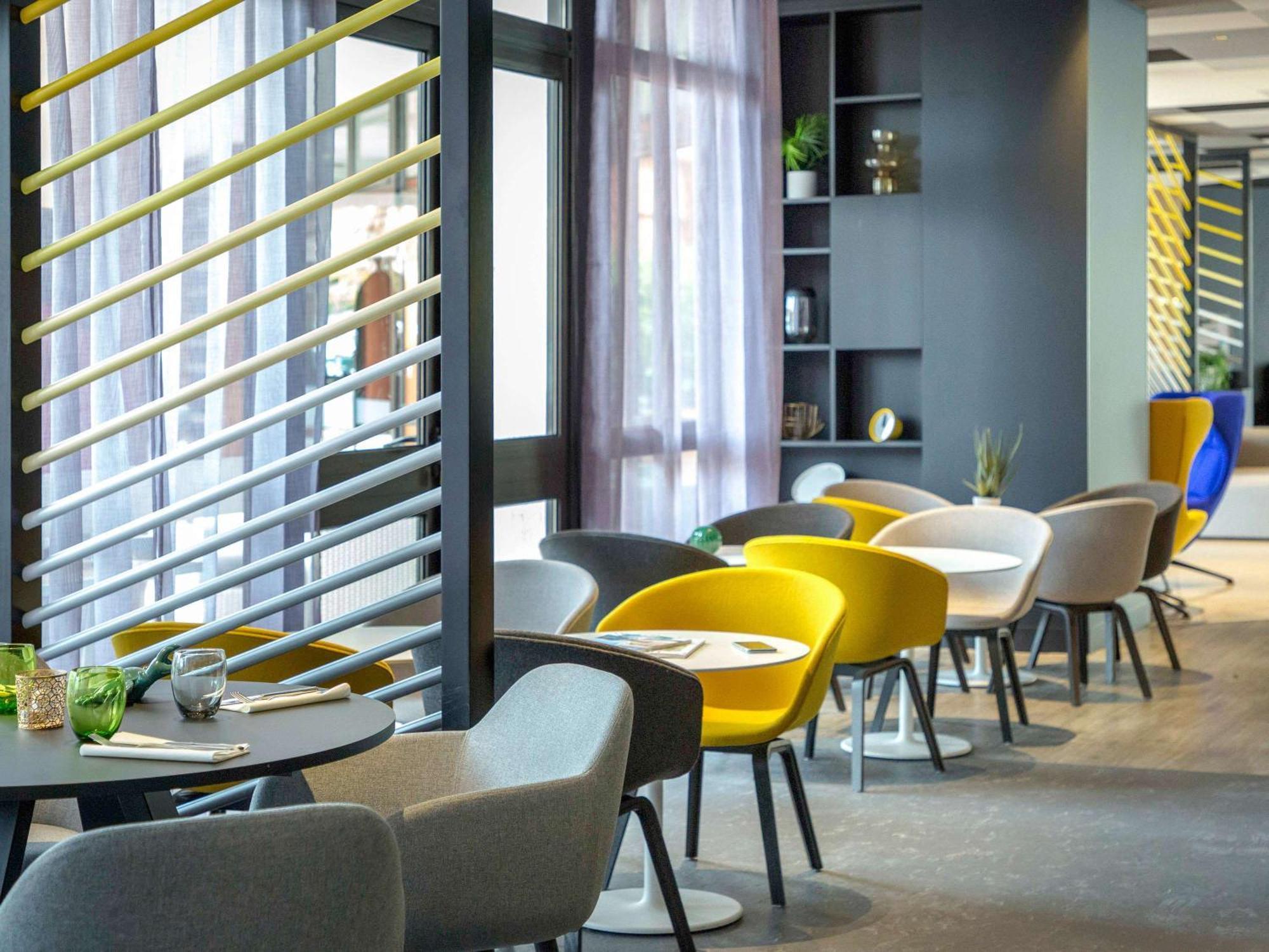 Mercure Hyeres Centre Cote D'Azur Exterior photo